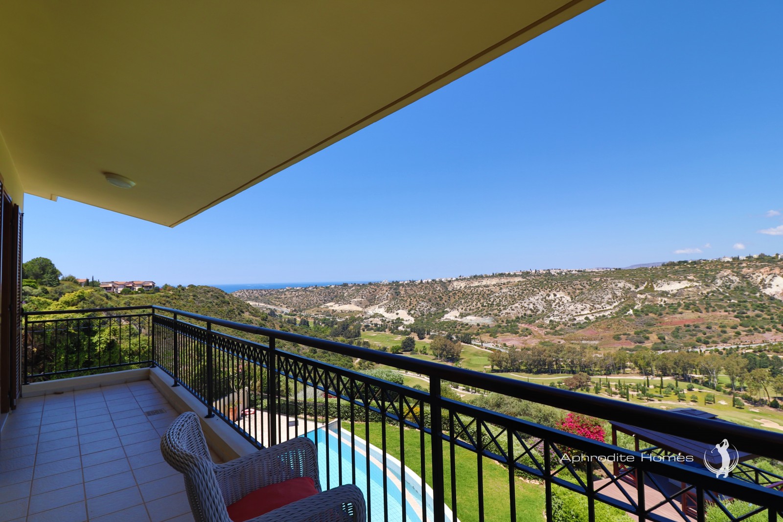 Villa For Sale  in  Aphrodite Hills