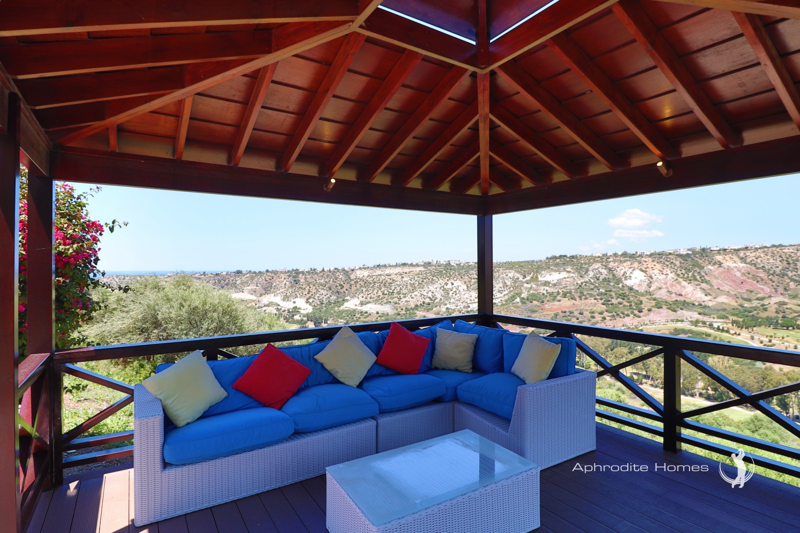 Villa For Sale  in  Aphrodite Hills