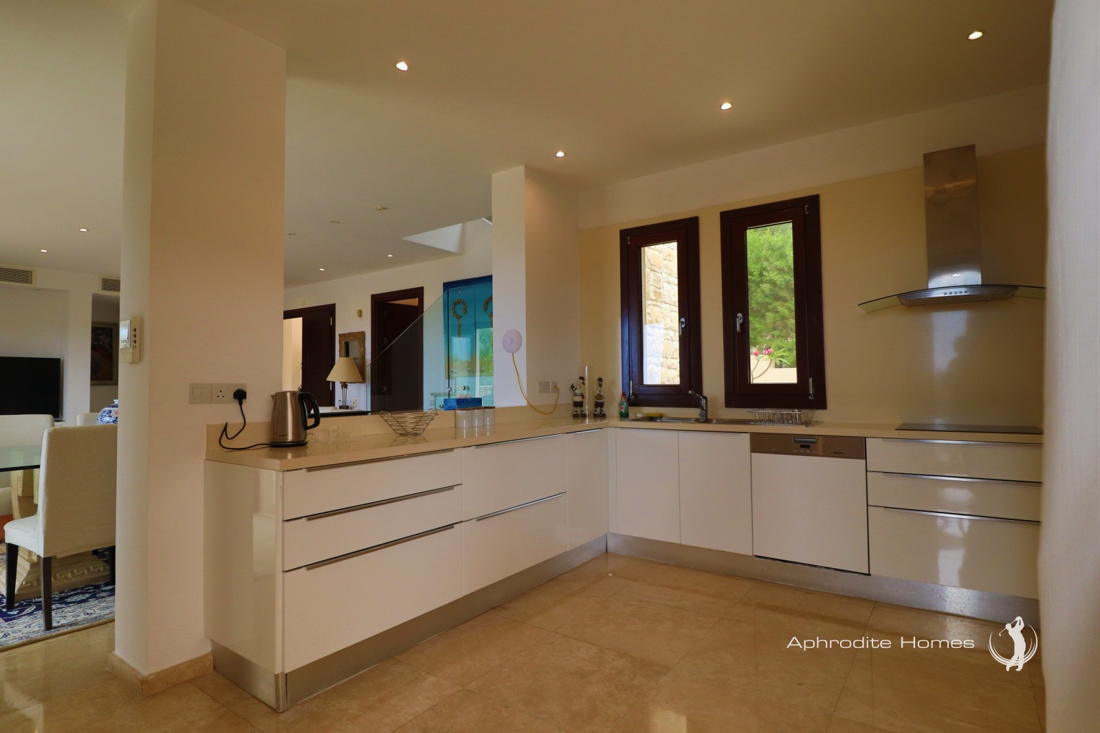 Villa For Sale  in  Aphrodite Hills