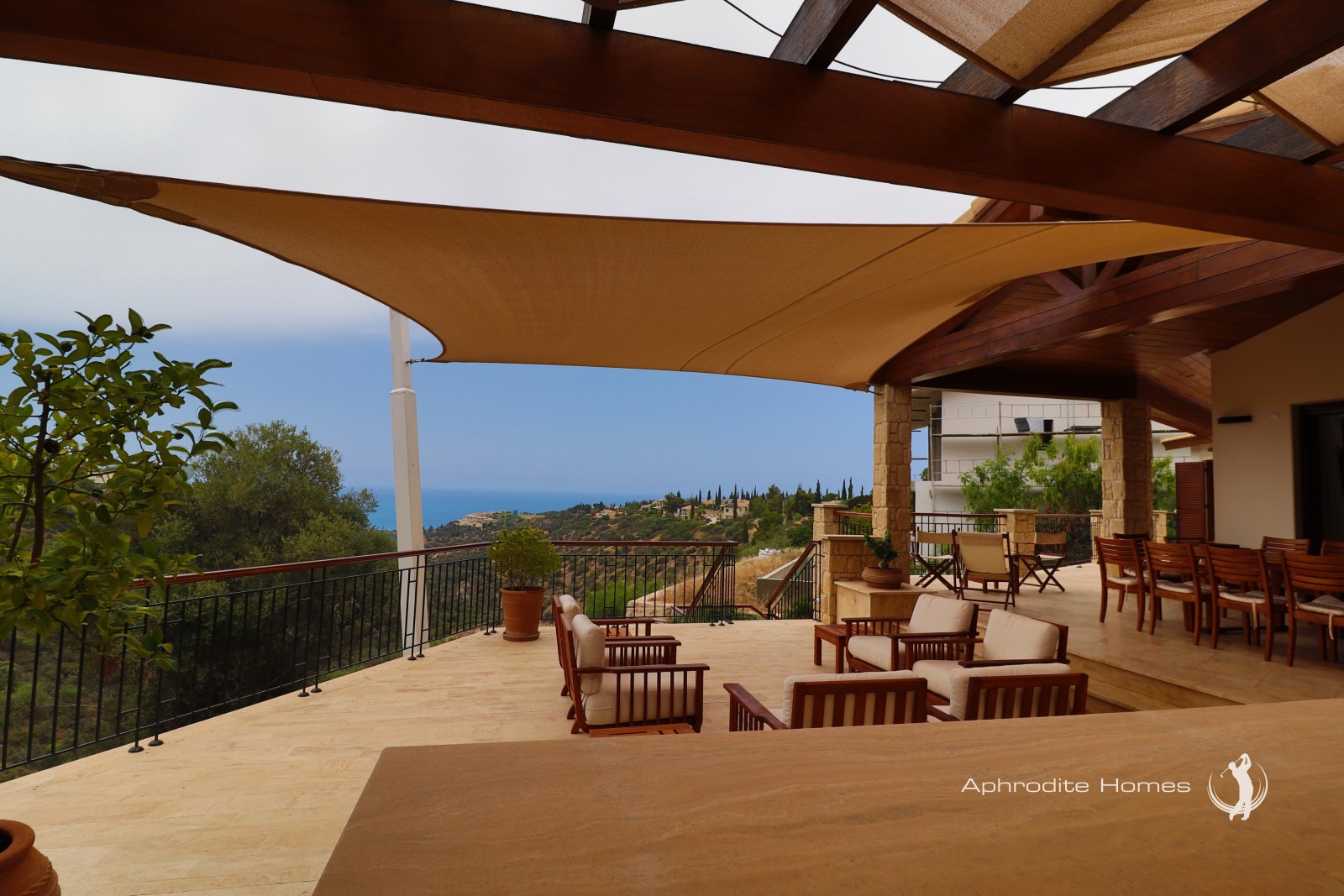 Villa For Sale  in  Aphrodite Hills
