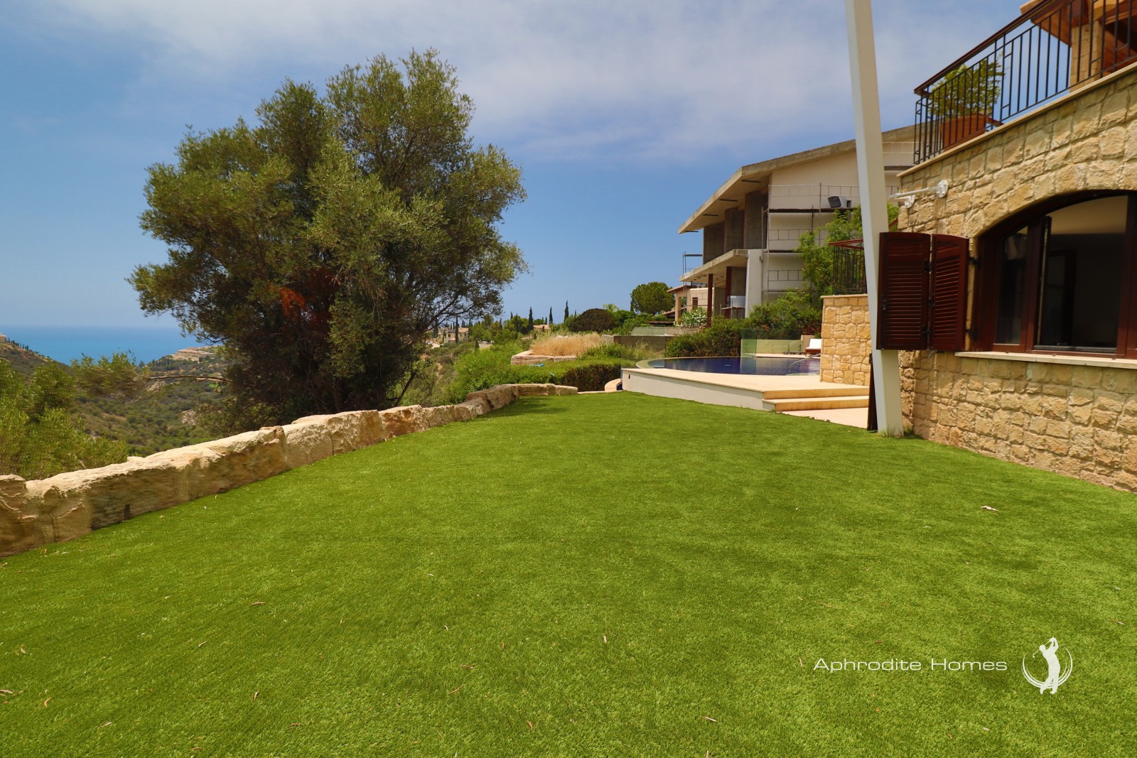 Villa For Sale  in  Aphrodite Hills