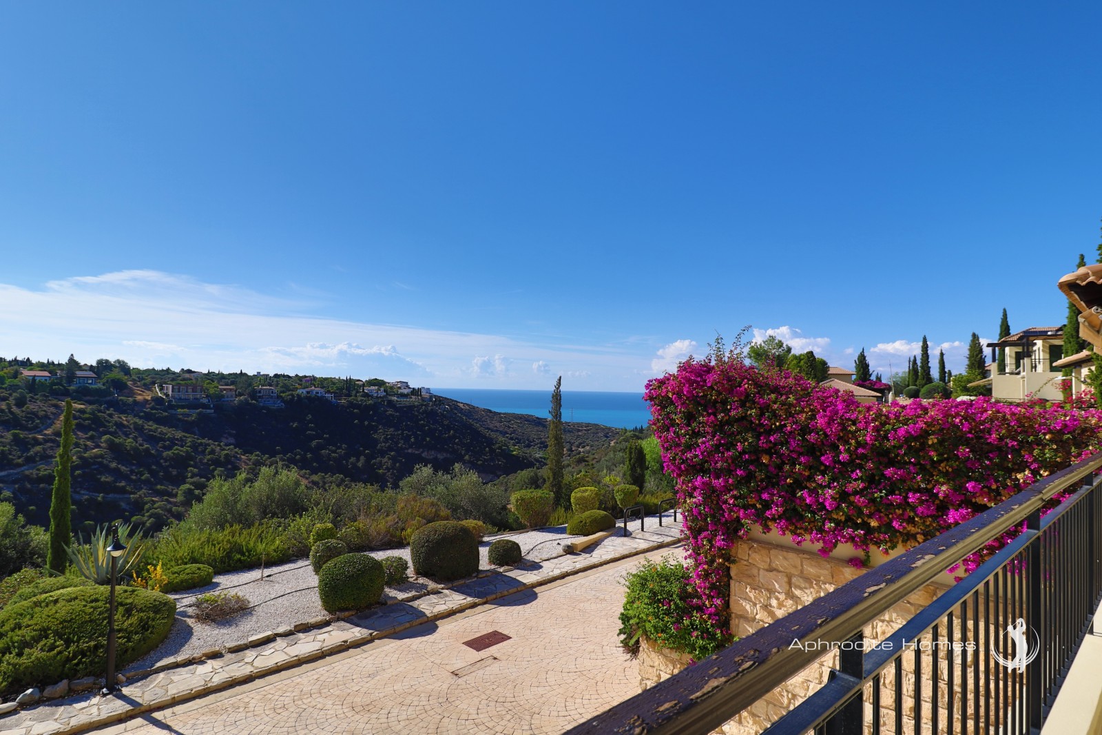 Aphrodite Hills - Adonis Junior Villa For Sale | AH437P