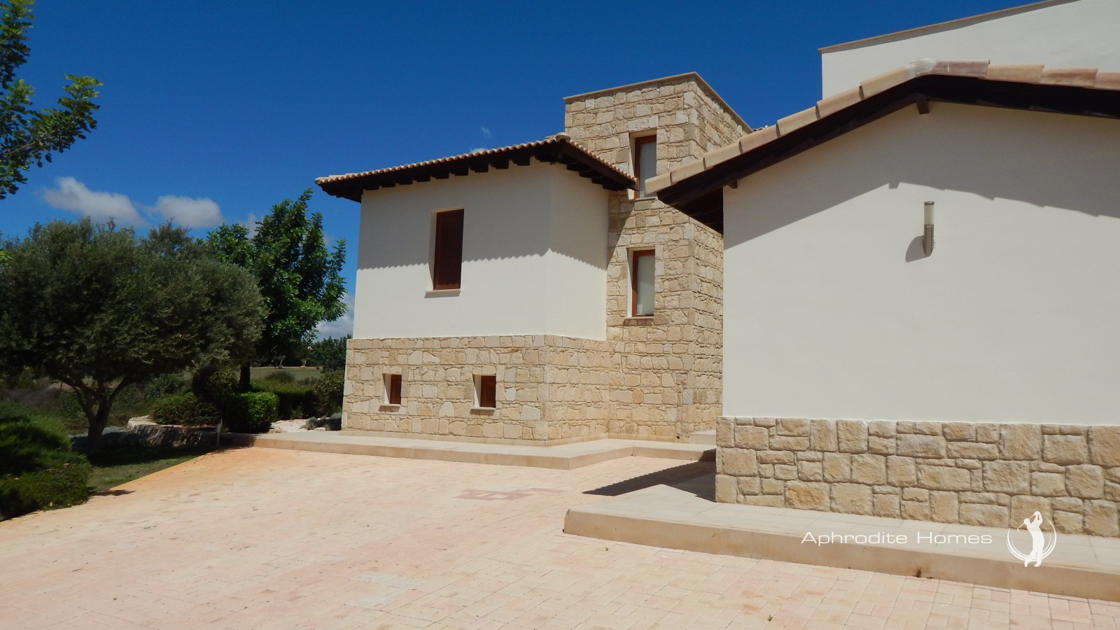 Villa For Sale  in  Aphrodite Hills