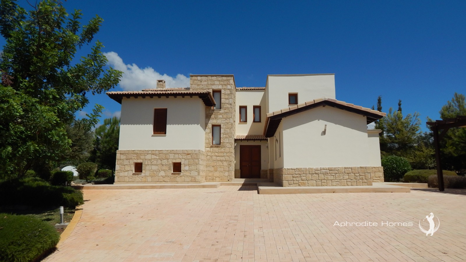Villa For Sale  in  Aphrodite Hills
