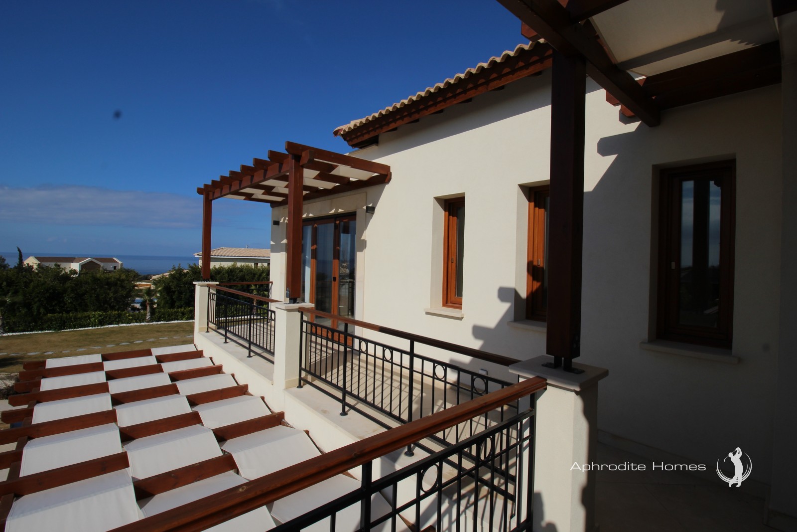 Villa For Sale  in  Aphrodite Hills