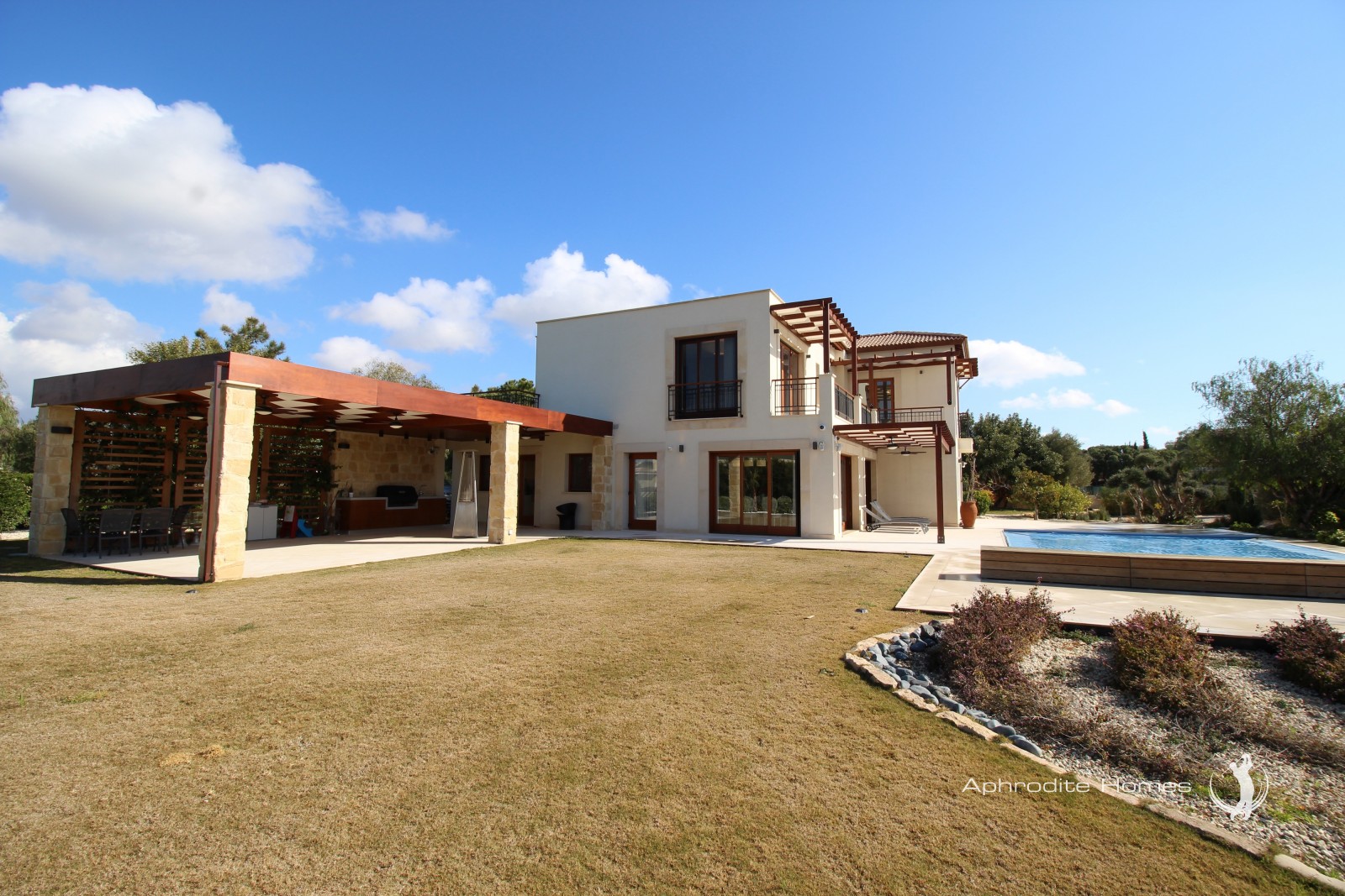 Villa For Sale  in  Aphrodite Hills