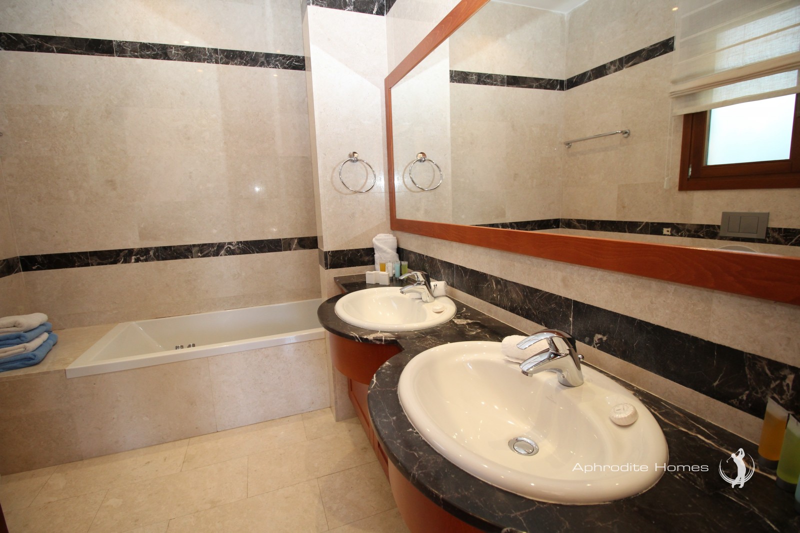 Villa For Sale  in  Aphrodite Hills