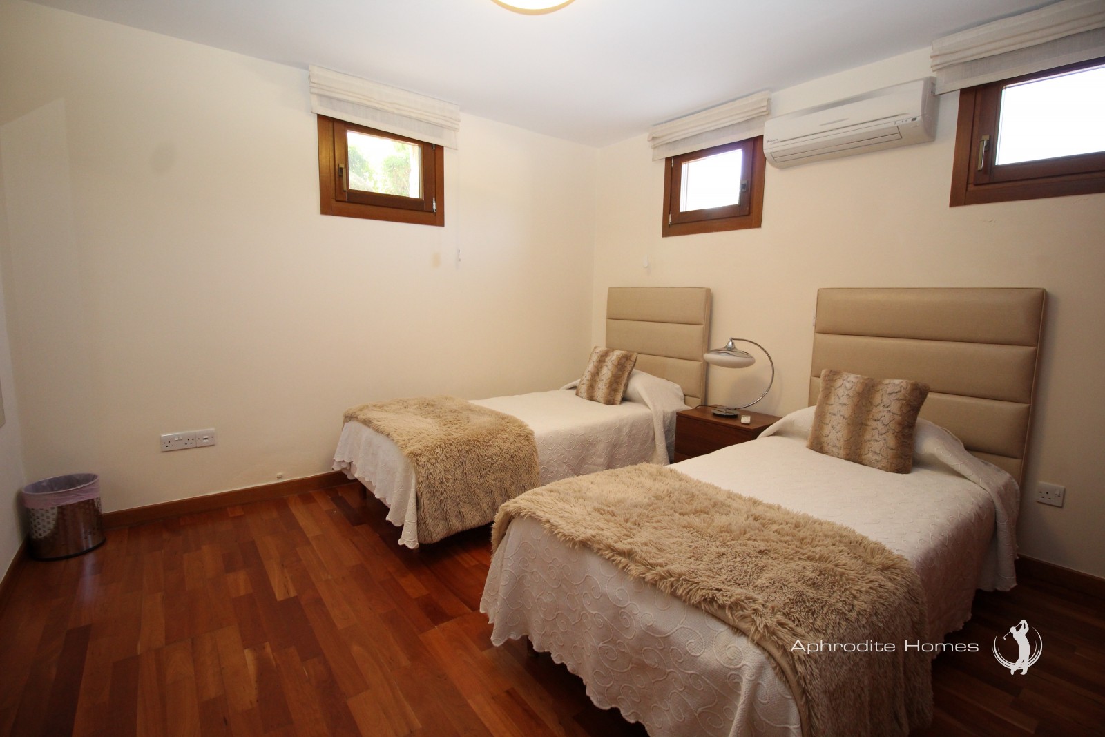 Villa For Sale  in  Aphrodite Hills