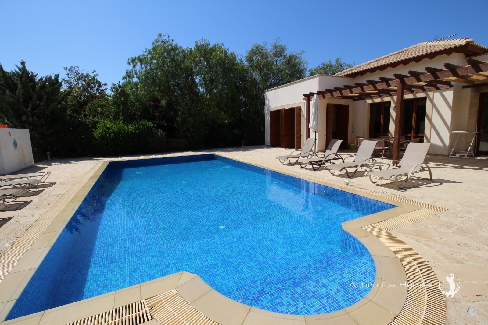 Villa For Sale  in  Aphrodite Hills