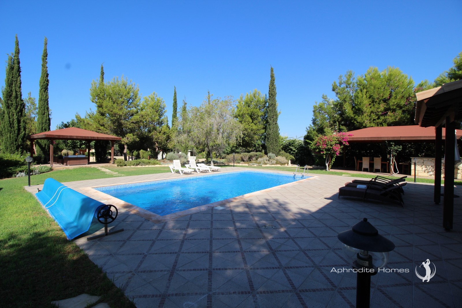 Villa For Sale  in  Aphrodite Hills