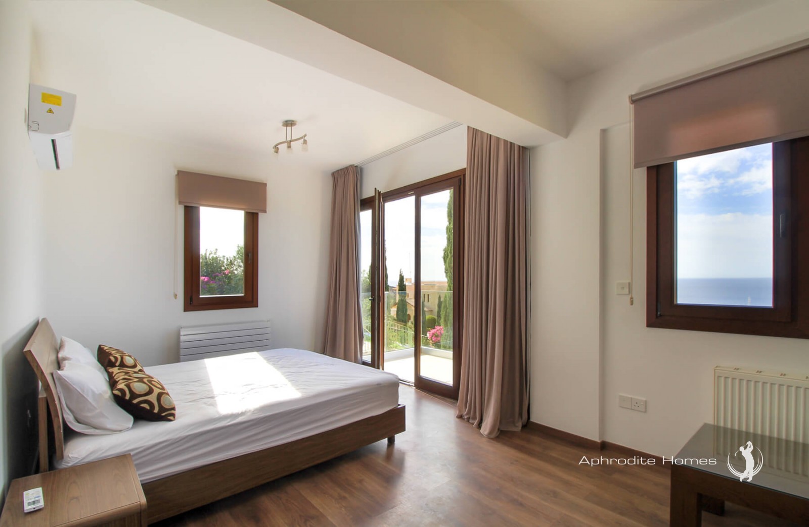 Villa For Sale  in  Aphrodite Hills