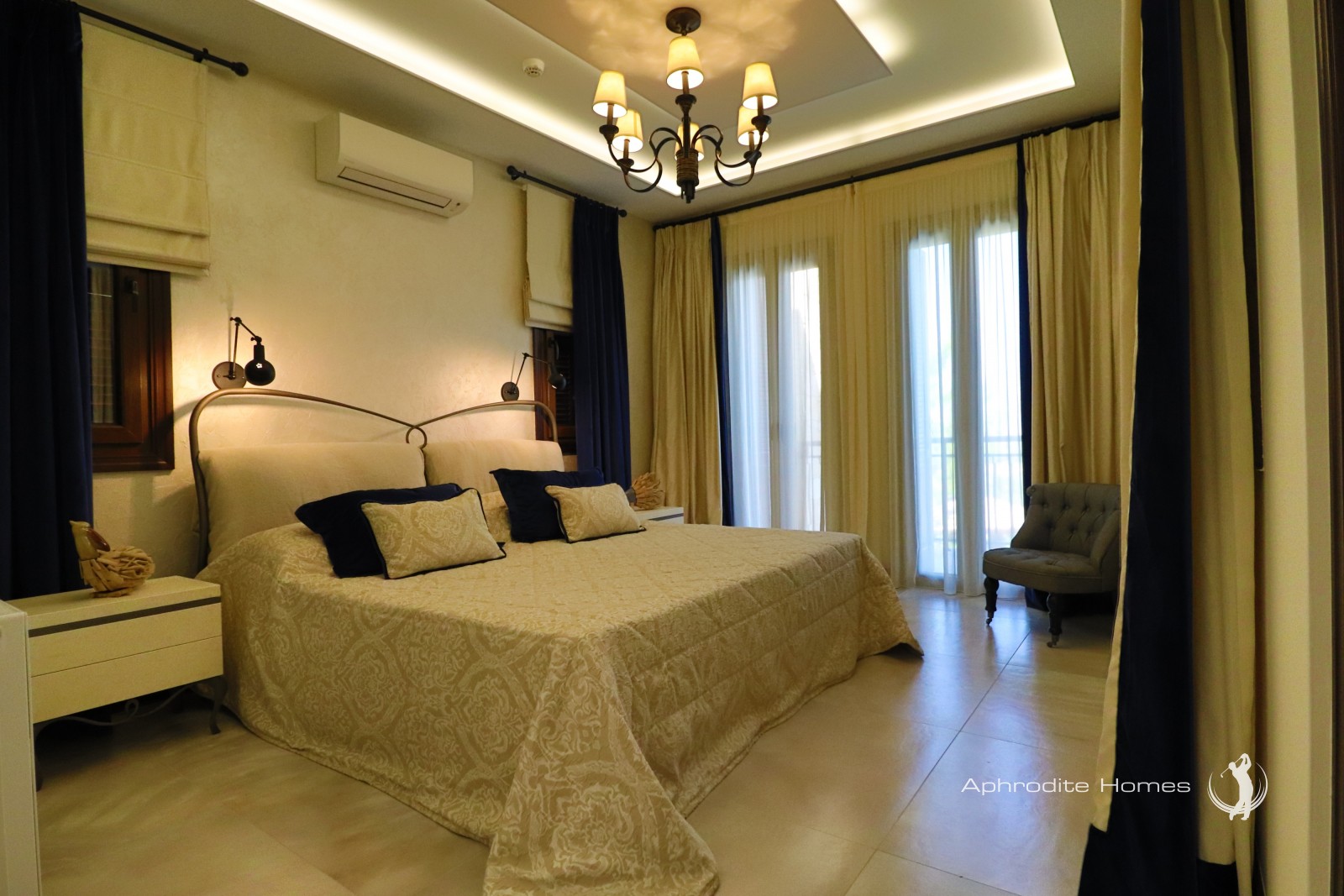 Villa For Sale  in  Aphrodite Hills