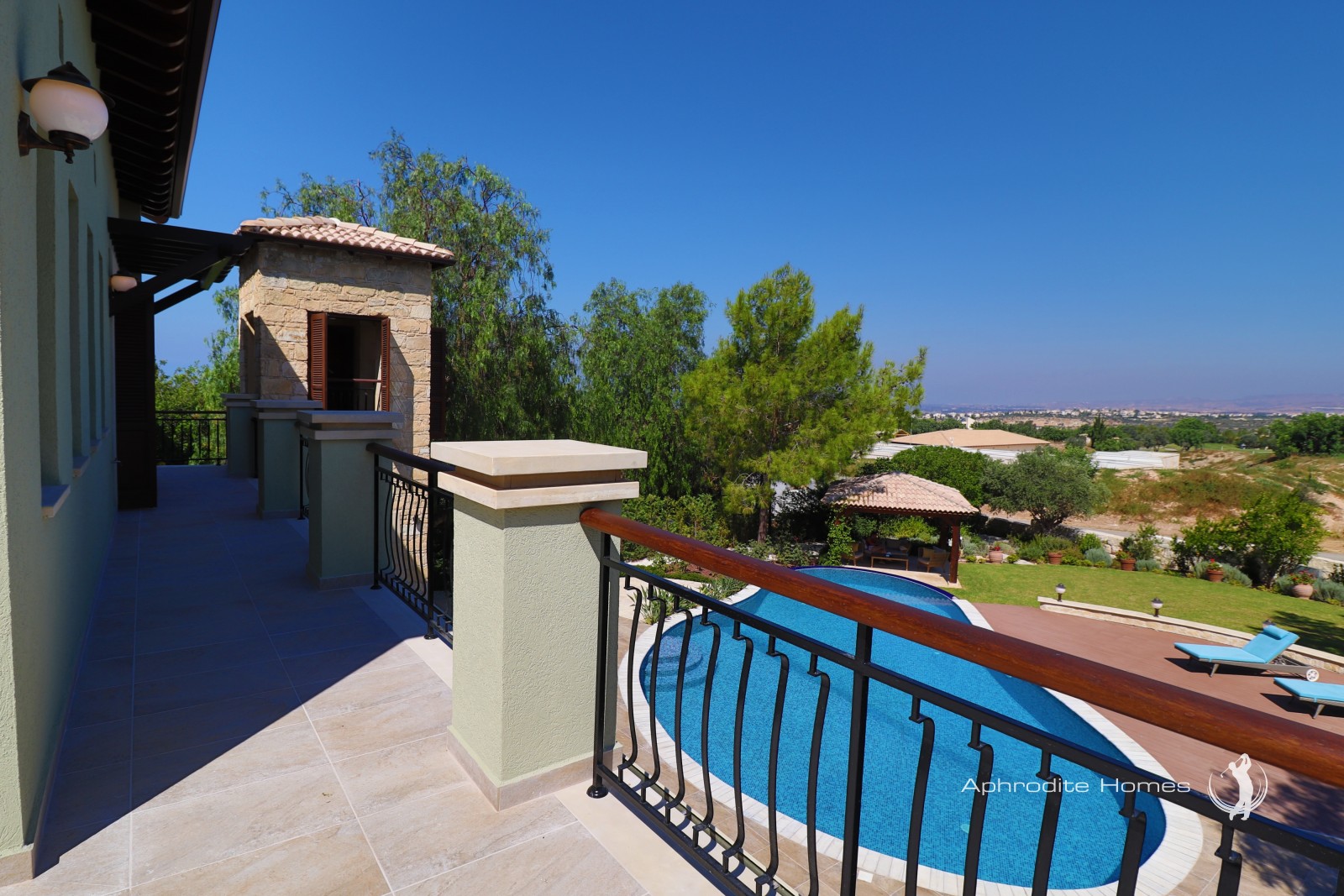 Villa For Sale  in  Aphrodite Hills