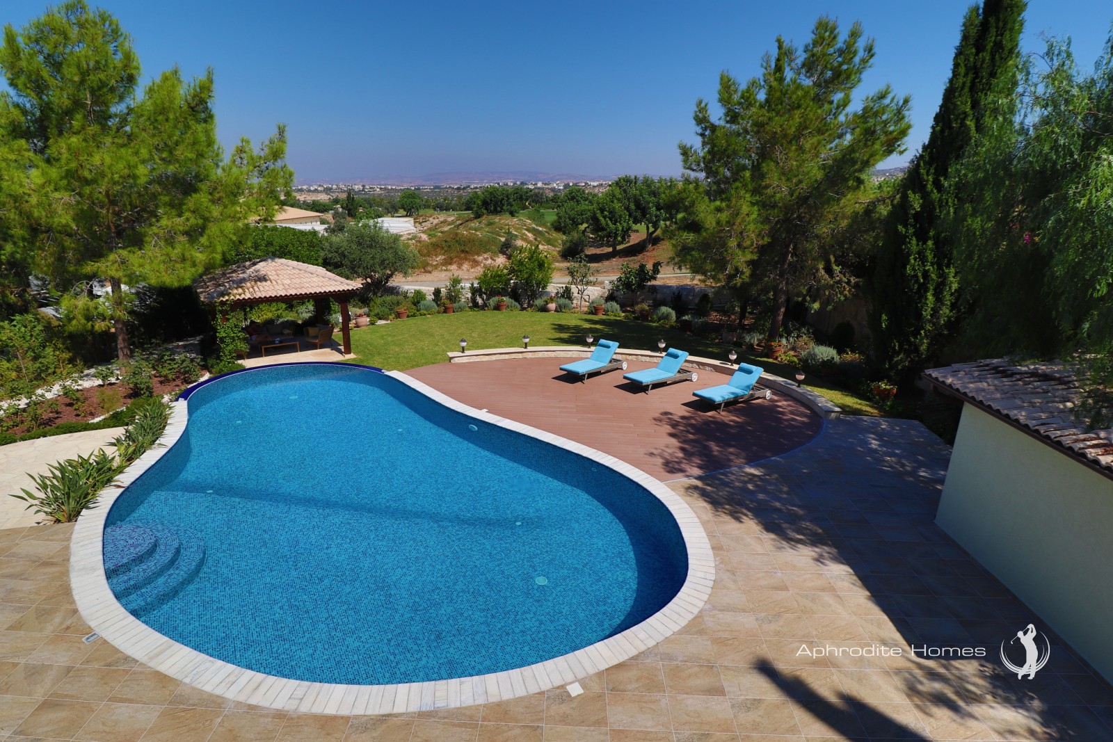 Villa For Sale  in  Aphrodite Hills