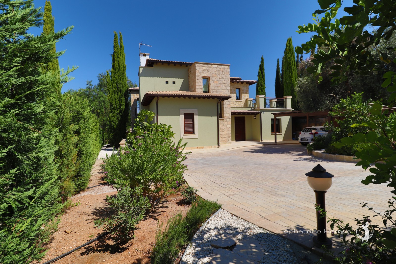 Villa For Sale  in  Aphrodite Hills