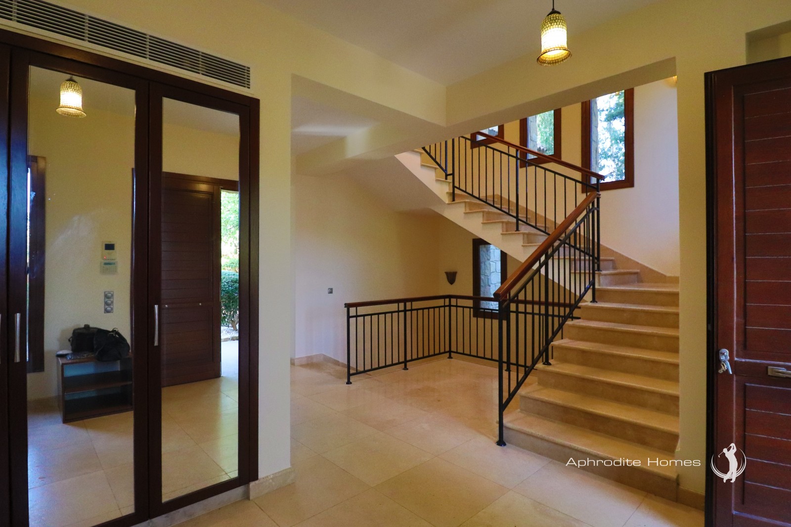 Villa For Sale  in  Aphrodite Hills