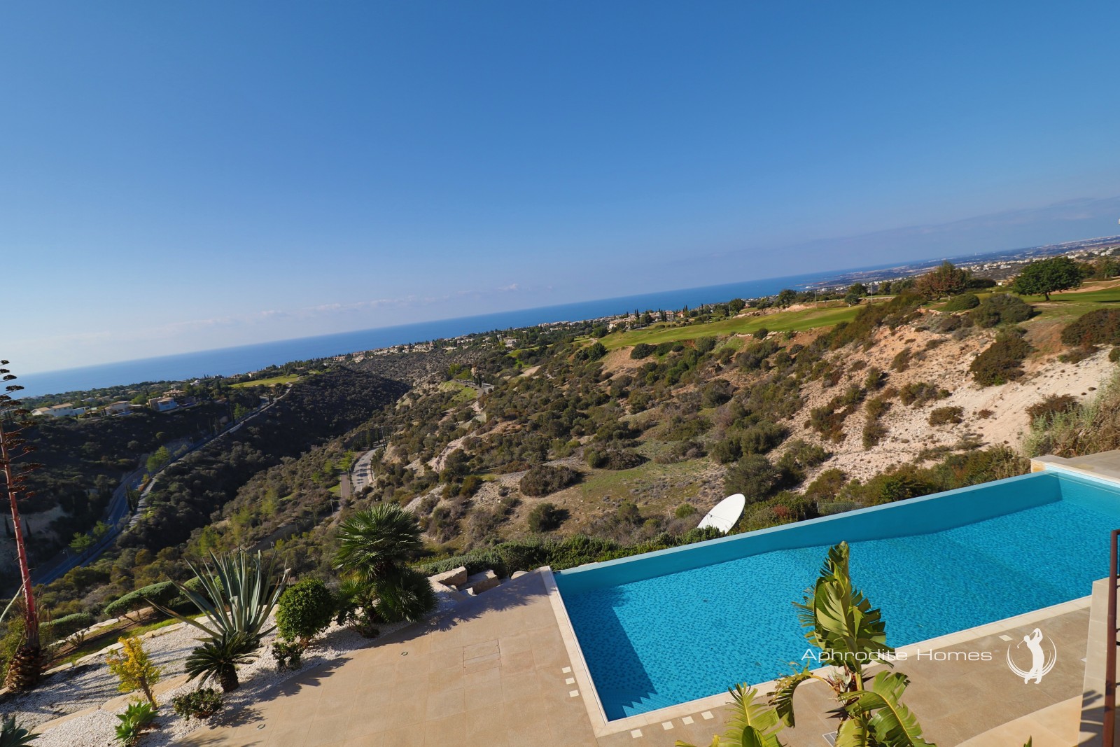Villa For Sale  in  Aphrodite Hills