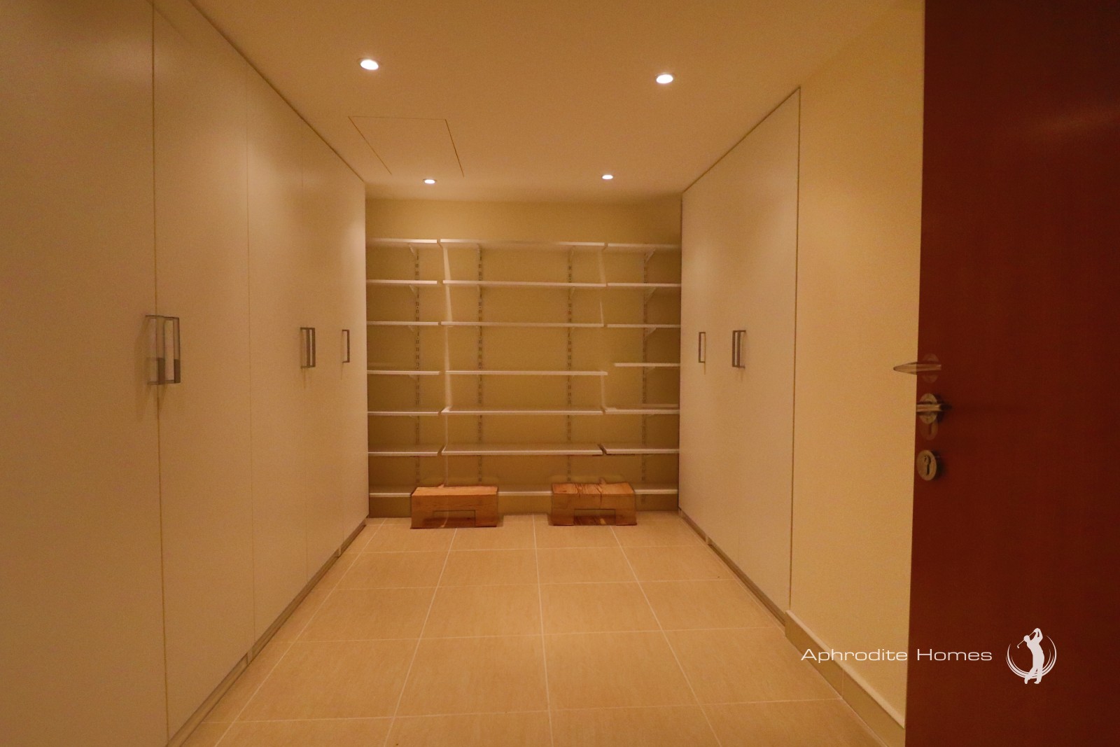 Villa For Sale  in  Aphrodite Hills