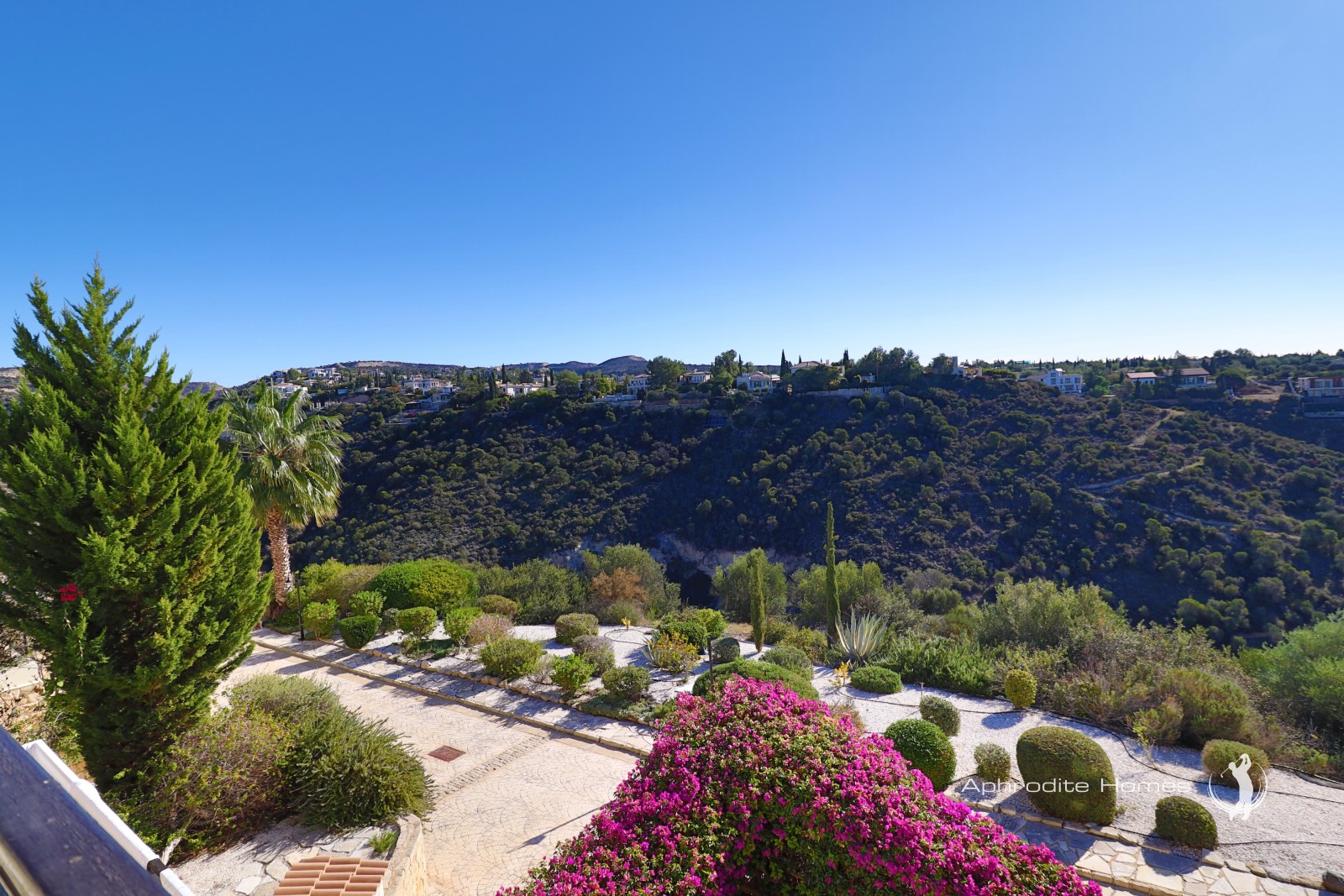 Junior Villa For Sale  in  Aphrodite Hills - Adonis